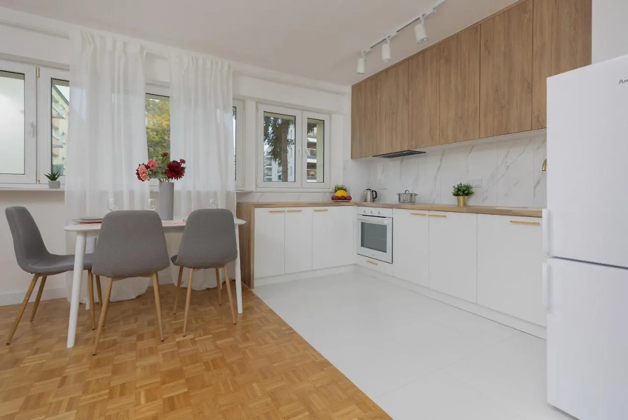 Okinskiego Apartment Warsaw Ochota By Renters 0*,  Poland